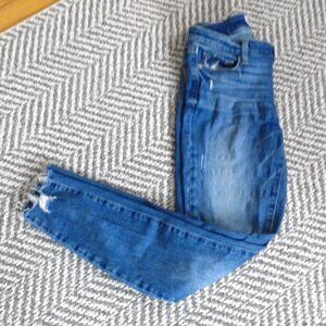 PAIGE SIZE 25 SKINNY LEG FRINGE HEM JEANS